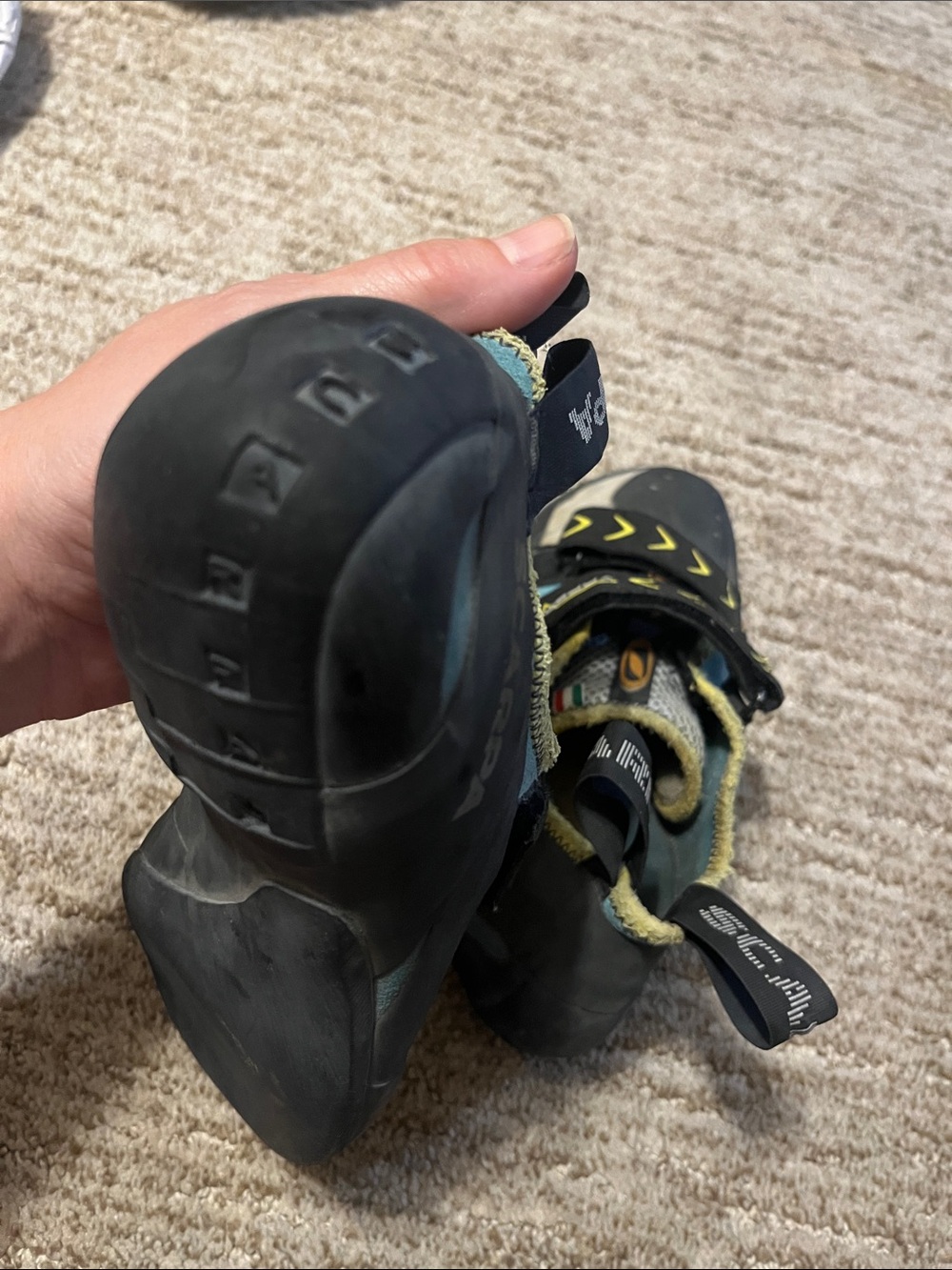SCARPA Vapor V women’s climbing shoes- need resoling - Picture 11 of 12